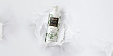 Load image into Gallery viewer, Helia-D Nourishing Cleansing Milk  250 ml
